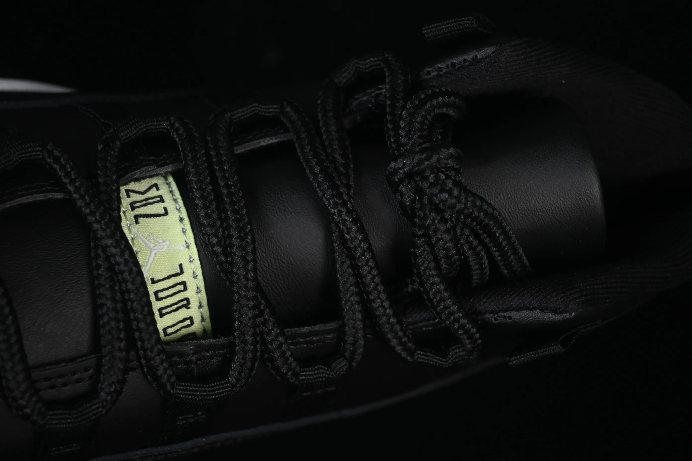 All categories Air Jordan Jordan series basketball shoes Air Jordan 11 F version Air Jordan 11 Retro "Inner Beast" AJ11 Joe 11 luminous black swan IB1378-001